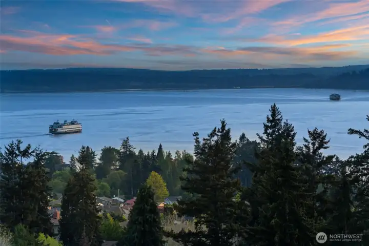 Commanding views of Puget Sound & the Olympic Mountains.