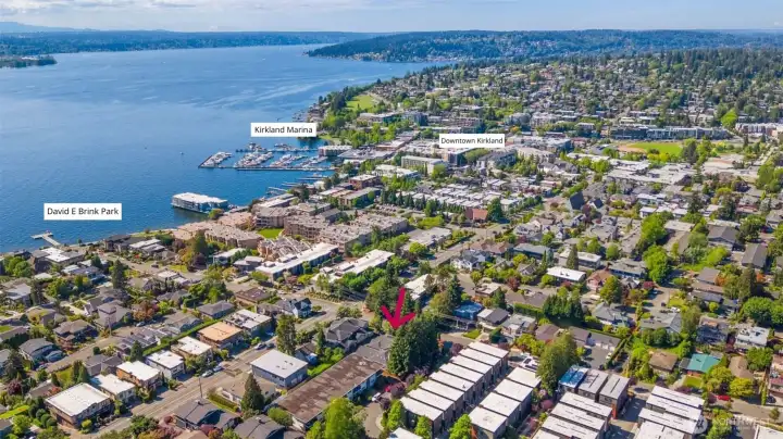 Boutique community just steps to the Waterfront, Marina and everything Downtown Kirkland!