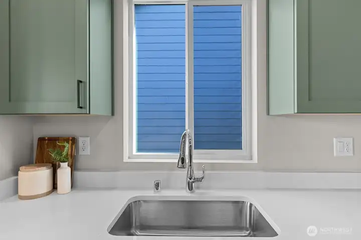 Photographs are for illustrative purposes only. Features, finishes, interior/exterior colors, landscaping and floorplan shown may vary from actual homes built