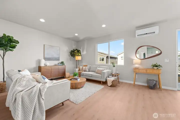 Photographs are for illustrative purposes only. Features, finishes, interior/exterior colors, landscaping and floorplan shown may vary from actual homes built