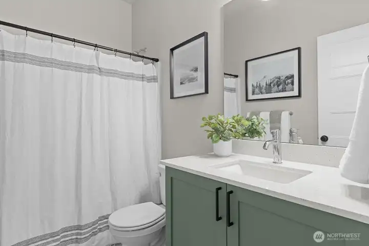 Photographs are for illustrative purposes only. Features, finishes, interior/exterior colors, landscaping and floorplan shown may vary from actual homes built