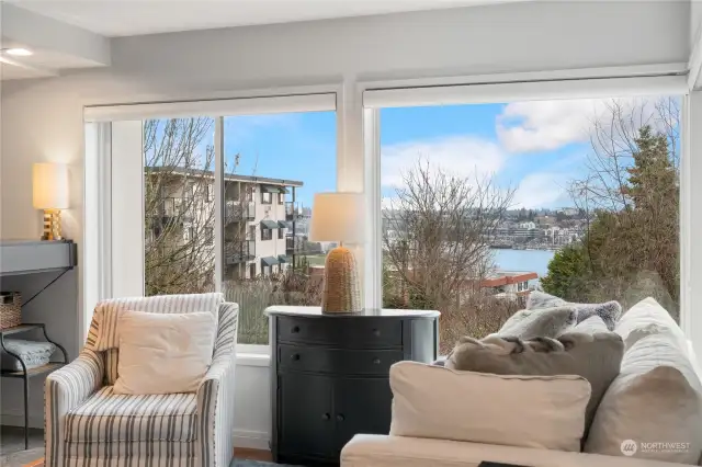 Views of Lake Union and the Cascades from your main floor