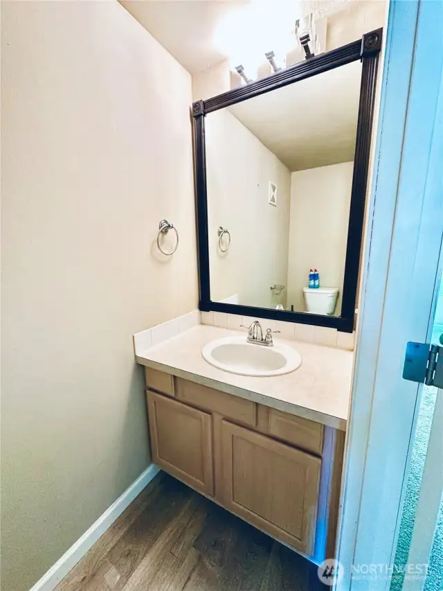1/2 bathroom sink