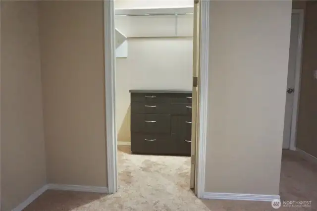 Walk in closet