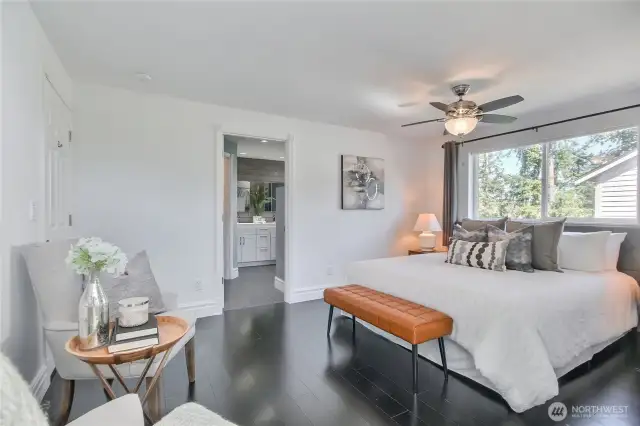 Entry to primary bath and walk in closet