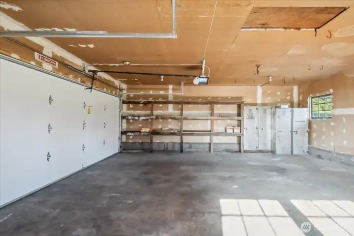 Oversized garage
