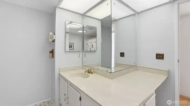 Another look at the upstairs guest bathroom.