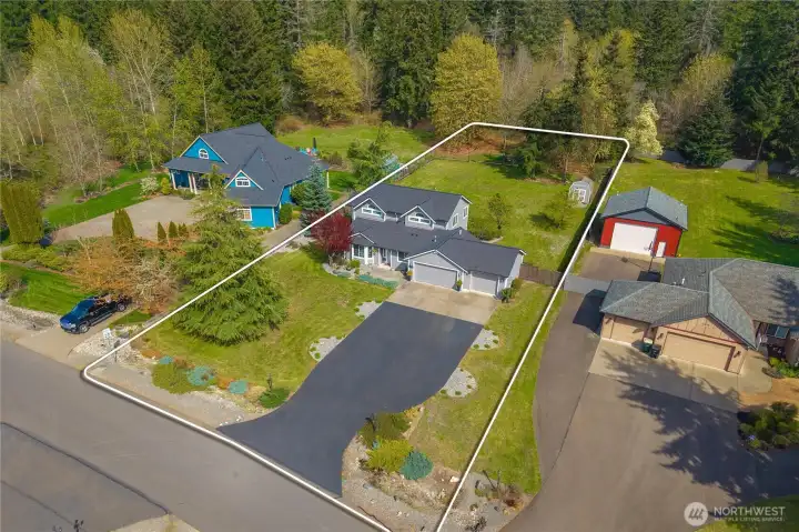 A quiet, peaceful setting that’s increasingly rare to find in Thurston County. (Boundary lines are approximate)