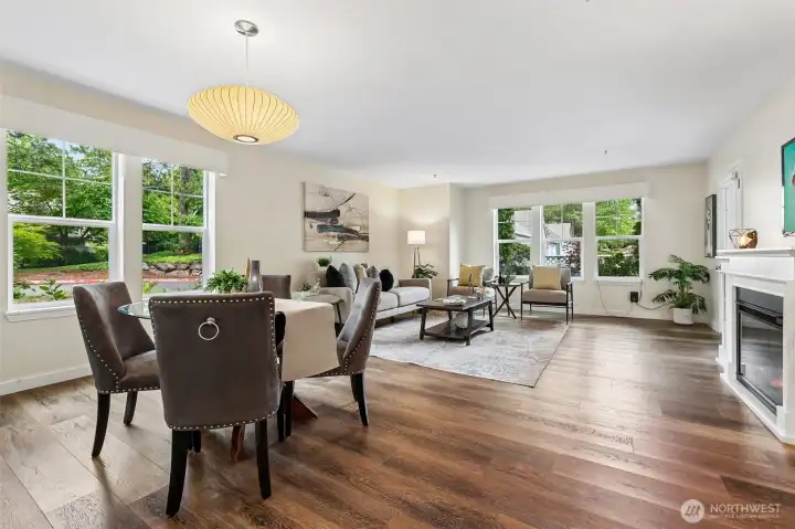 A good amount of windows bring in natural light A good amount of windows bring in natural light
