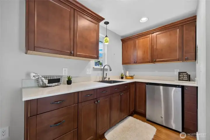 Offering its own kitchen, ¾ bath, and private setting, this detached bonus building is a truly unique extension of the home. Offering its own kitchen, ¾ bath, and private setting, this detached bonus building is a truly unique extension of the home.