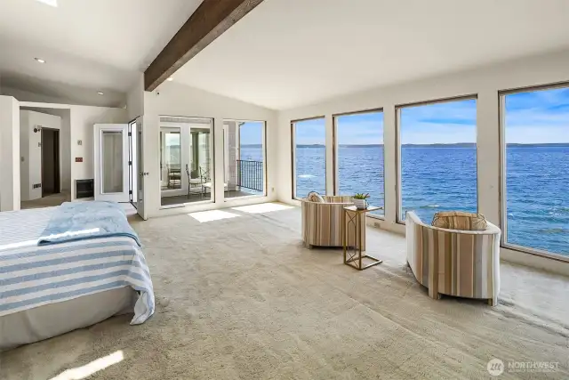 Spacious Primary Suite