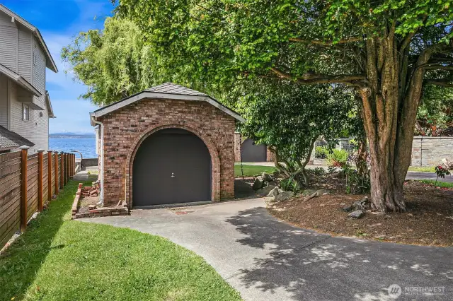 Detached Single Car Garage