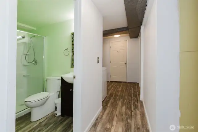 DS Bath to Laundry & Garage