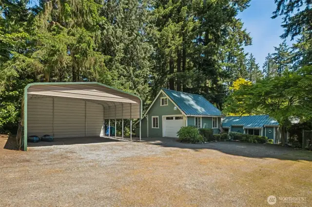 2-car carport