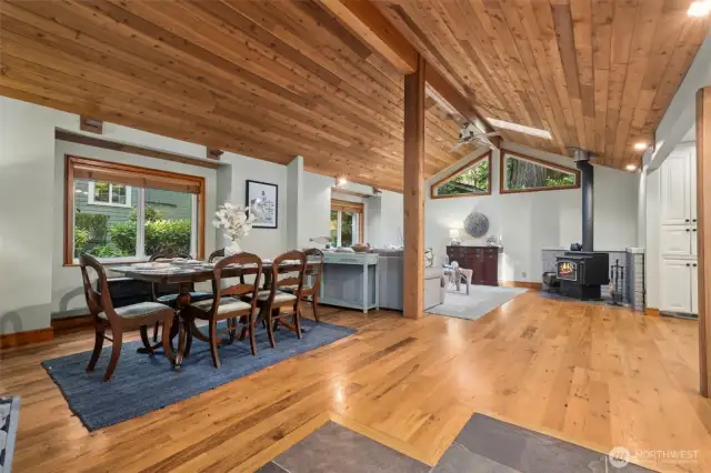 Spacious open floor plan- great for entertaining!