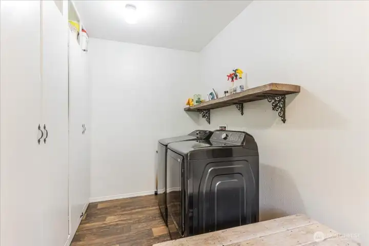 mudroom/laundry room