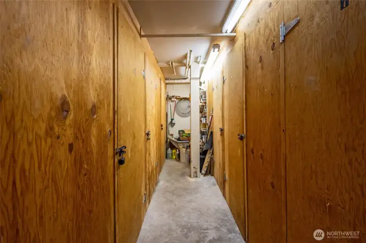 Storage unit 6 for #303.