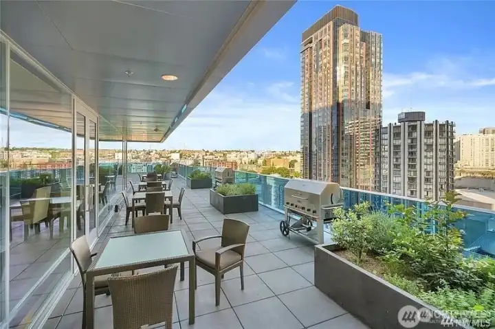 18th floor private owners lounge