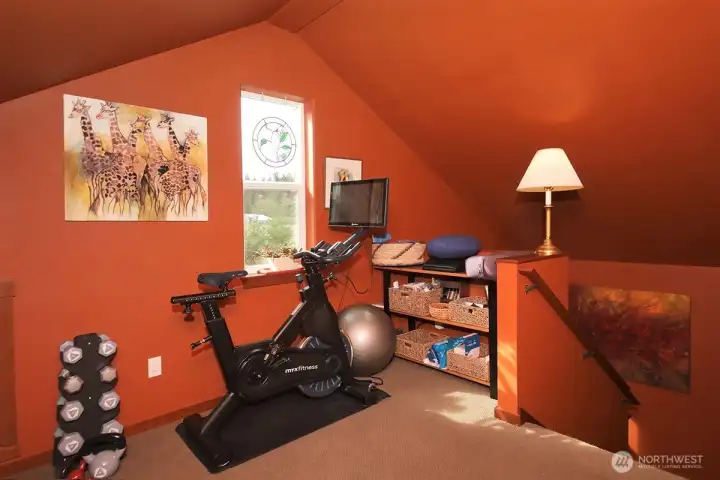 Vaulted ceilings and a view of the Al Anderson Farm!