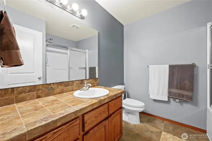 upstairs full bathroom