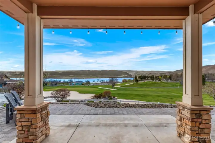 Spacious Covered Patio, Vast Views, Serene Setting