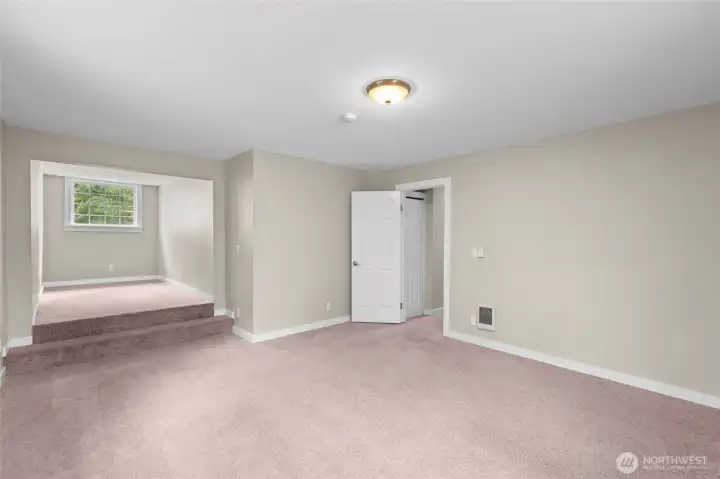 Another large extra living space possibilities endless