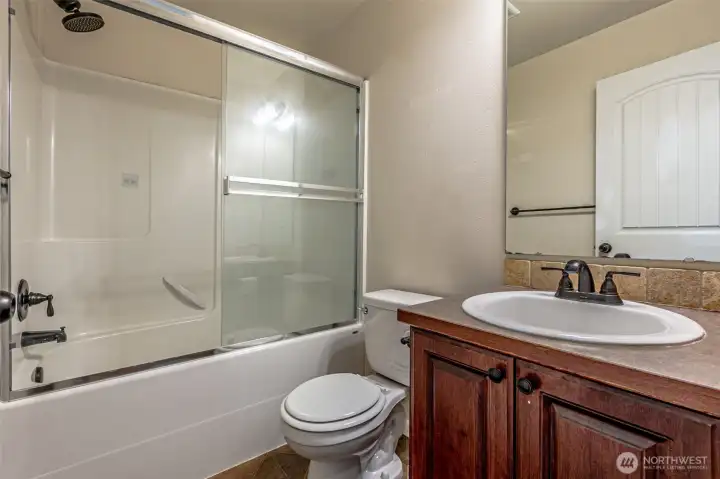 Fully Bathroom