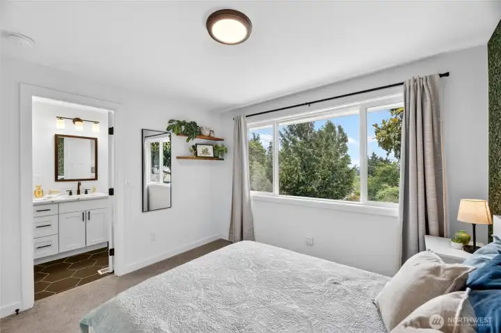 Spacious Main Floor Bedroom with Ensuite Access Spacious Main Floor Bedroom with Ensuite Access