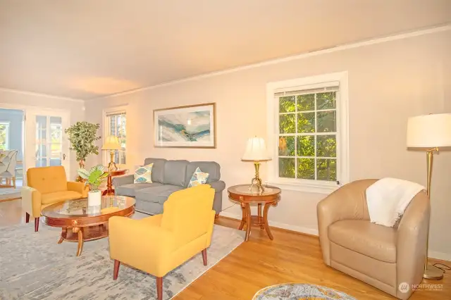 Large Living Room perfect for gatherings or book club night.