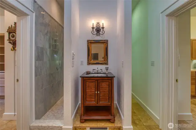 Ensuite bath