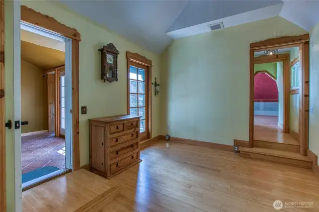 Guest House with Bedroom, Dining and Living Spaces