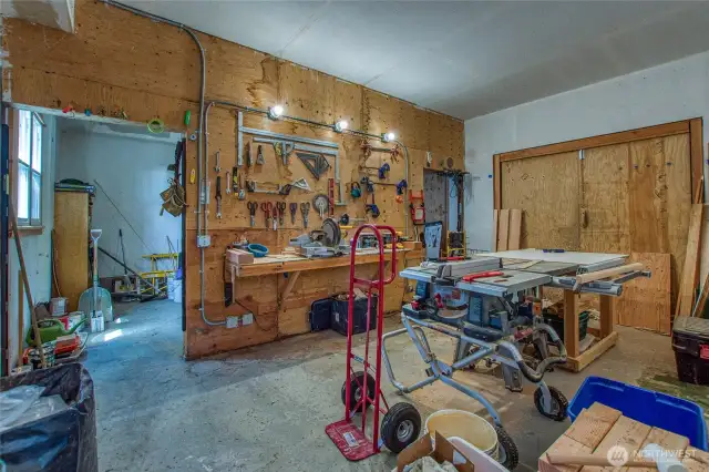Workshop or Garage