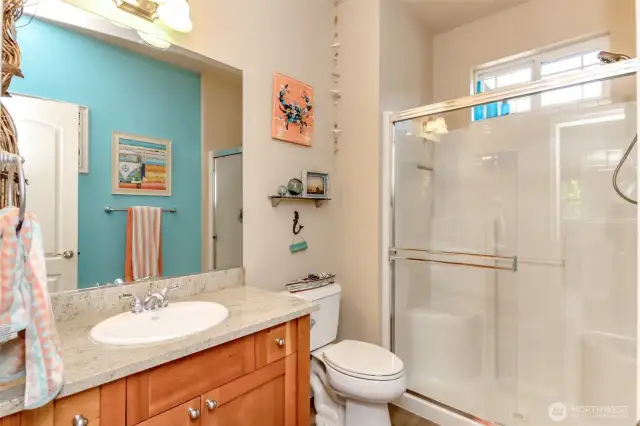 Main floor 3/4 bath