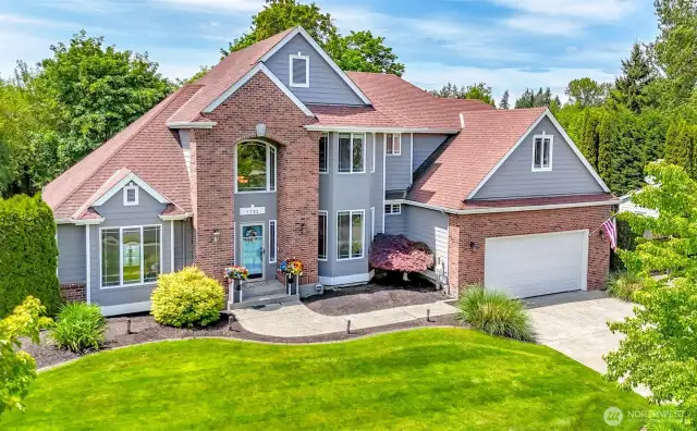 Incredibly well-designed & well maintained home