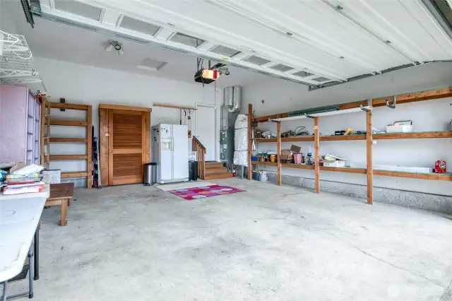 Large 2 car garage.. with more storage