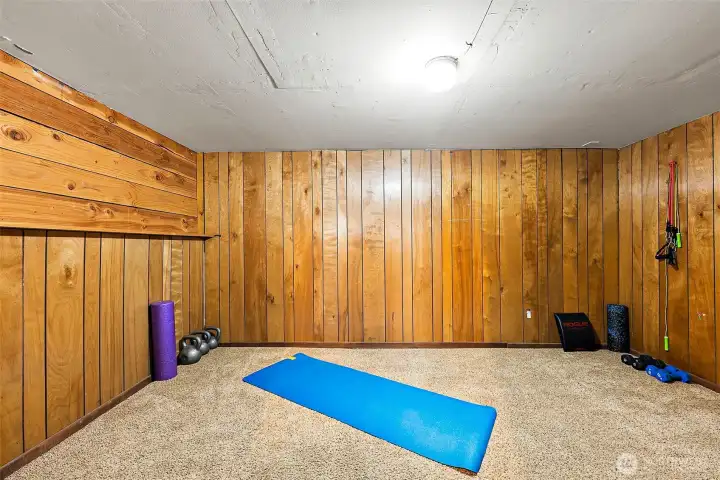Workout Room - Creative Space Workout Room - Creative Space