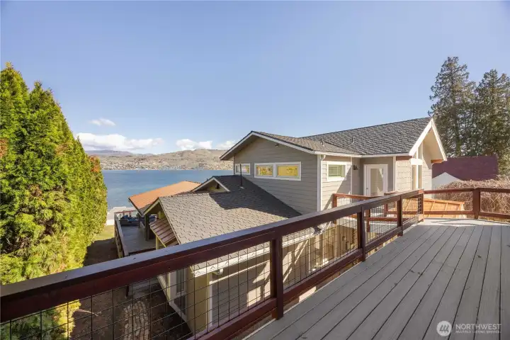 Deck and Lake view of the ADU above the garage.