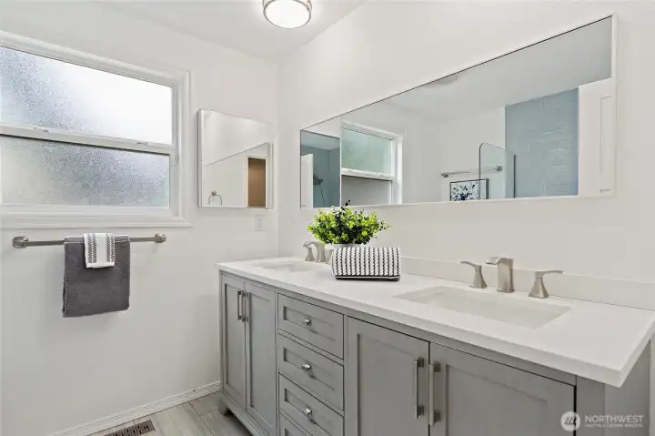 Completely remodeled Guest Bathroom