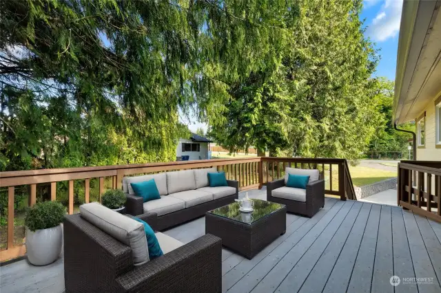 Virtually staged back deck