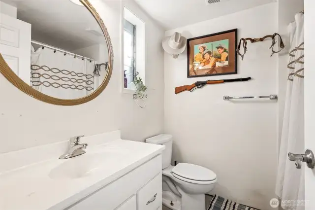 Fully Functional Shop Featuring a Private Bathroom with Shower