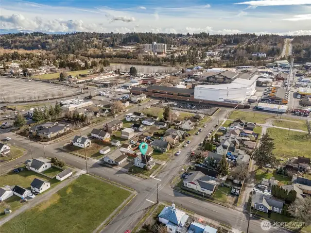 Central Location – Home Pinpointed Near Hospital, Fairgrounds, Freeway & South Hill