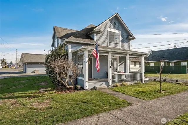 Historic Charm on Display – Classic Lines and Vintage Appeal