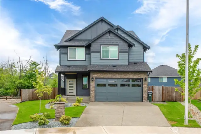 Beautiful curb appeal.