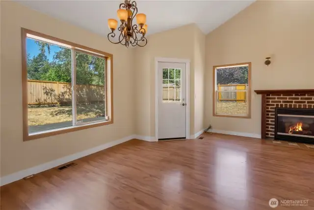 Dining area off family room and kitchen