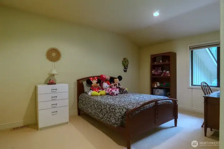 3rd bedroom upstairs