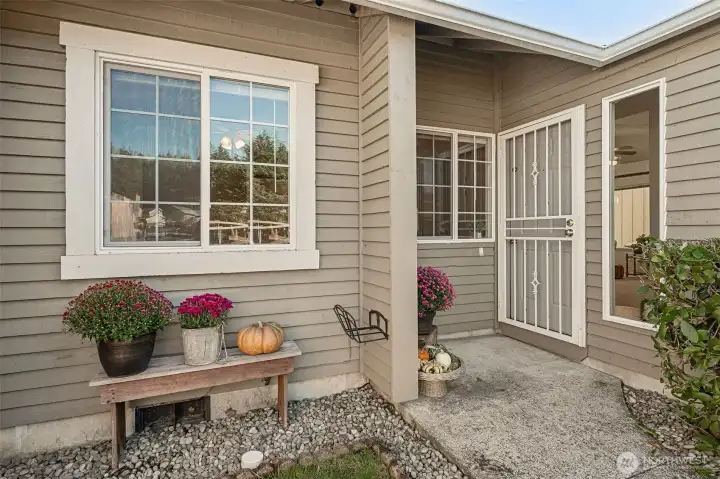 Inviting entry area!