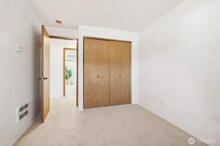 Other side of the guest bedroom.