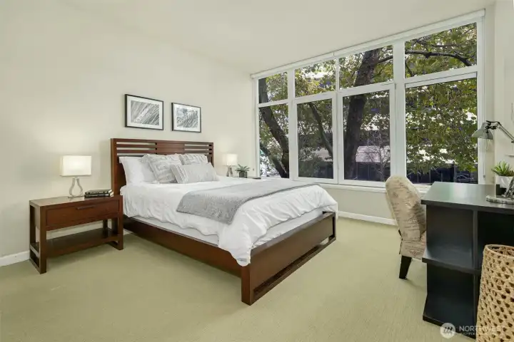 2nd bedroom