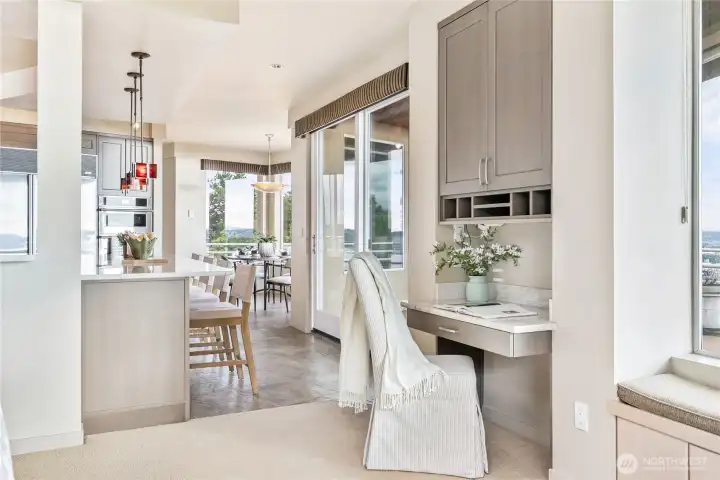 Office nook off of kitchen and family room