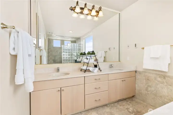 5 Piece Primary Bathroom Ensuite